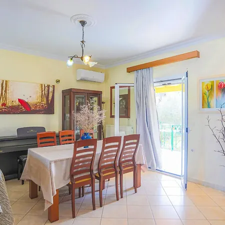 Poros Holiday home *