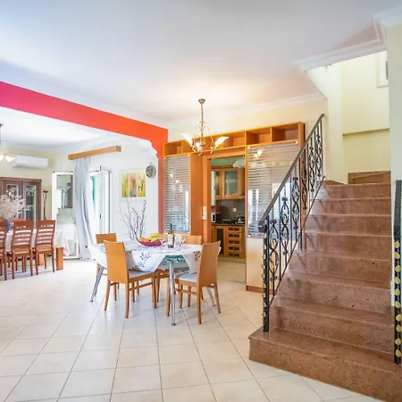 Poros Kavallouri